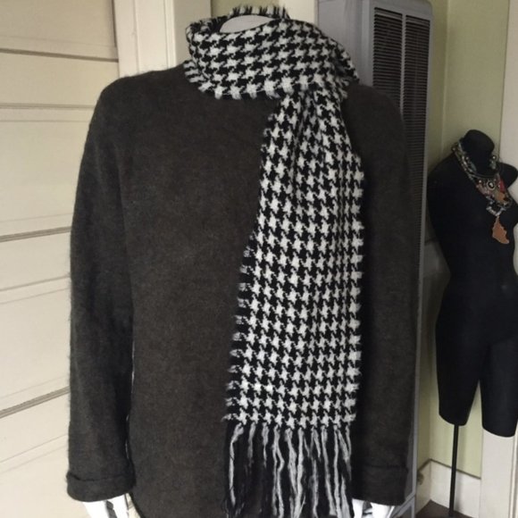 VINTAGE CHRISTINA CHITI SCARF - Picture 2 of 4